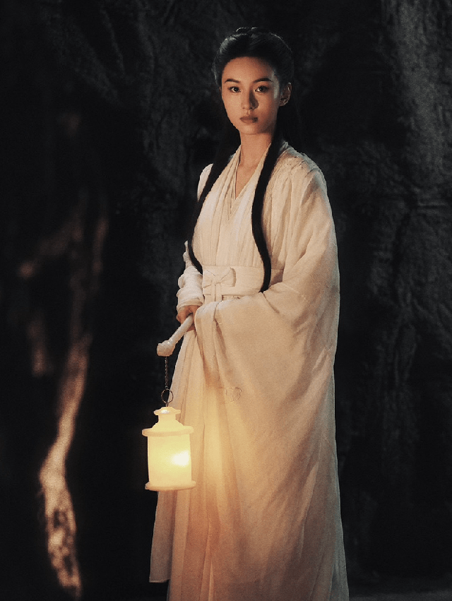 Những mỹ nhân hóa