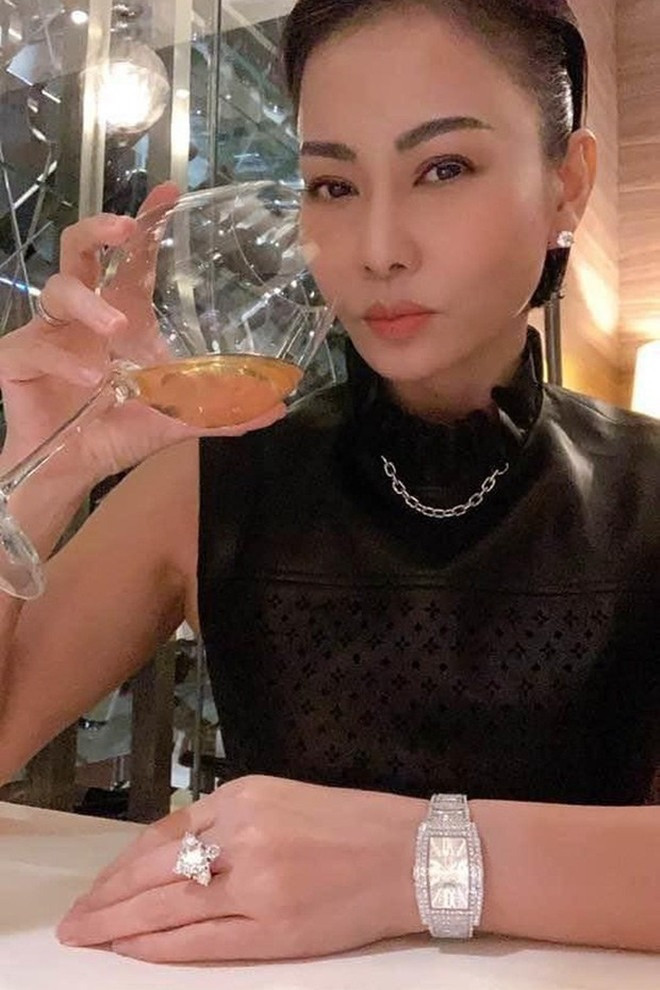 thu minh 2004 1422.jpg