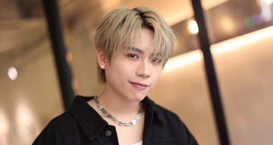 Bắt tạm giam nam ca sĩ 20 tuổi