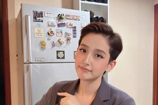 Mai Phương Thúy khác lạ không nhận ra, MC Mai Ngọc trốn con đi hẹn hò