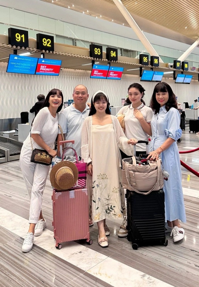 batch thuy hanh 30 edited 177329.jpg