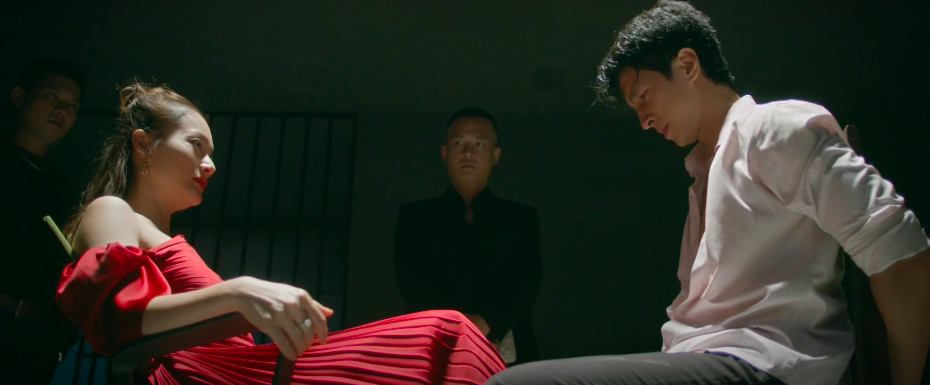 Diễn viên Lan Phương tỏa sáng trong vai Kiều Thơ đầy bí ẩn ở Đồng hồ đếm ngược - Ảnh 3.