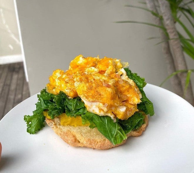 Bữa sáng khác lạ của Hà Tăng: Bí quyết dinh dưỡng cho sắc vóc hoàn hảo 2026 - Ảnh 11.