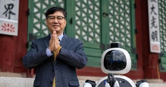 Cỗ máy vô tri 'thuyết pháp': Nhà sư AI đầu tiên của Hàn Quốc gây chấn động