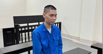 Gia đình ở Hà Nội đang ngủ bị kẻ xấu tưới 10 lít xăng vào nhà, phóng hỏa đốt