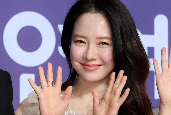 Nữ diễn viên bị yêu cầu loại khỏi Running Man