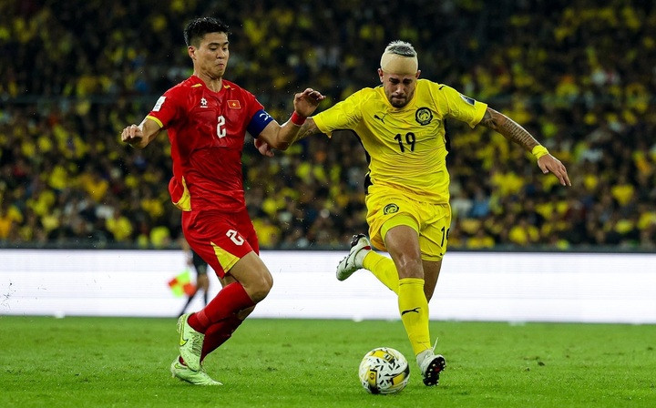 Đội tuyển Việt Nam thua Malaysia 0-4 nhưng được AFC xử thắng 4-0.