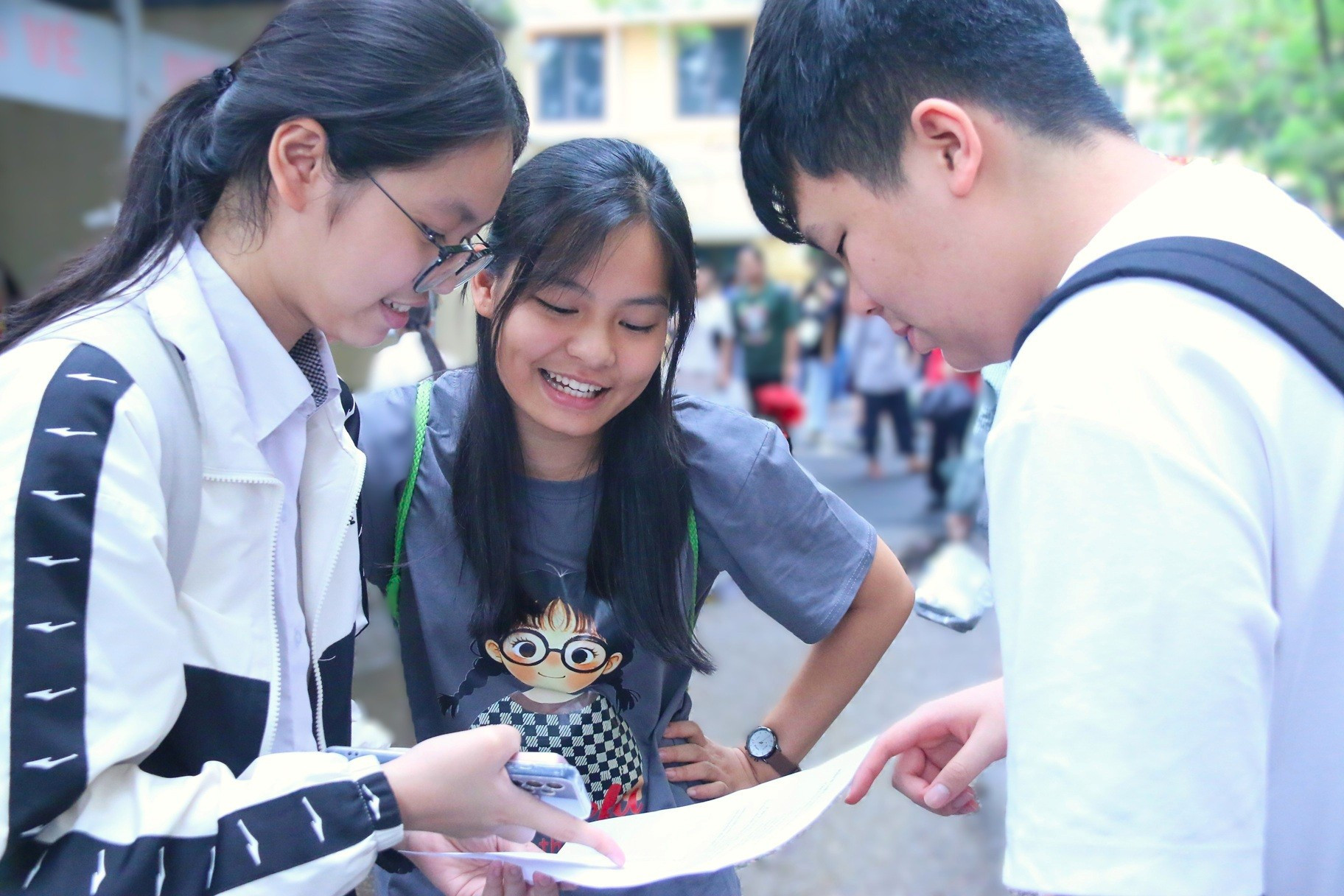 de thi toan lop 10 (1).JPG