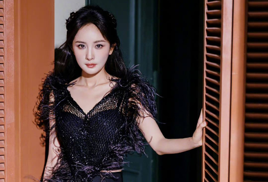 Cuối ngày hôm nay (18/3/2026), 3 con giáp được Thần Tài thưởng lộc, tiền bạc sum suê, tiền vàng sáng chói