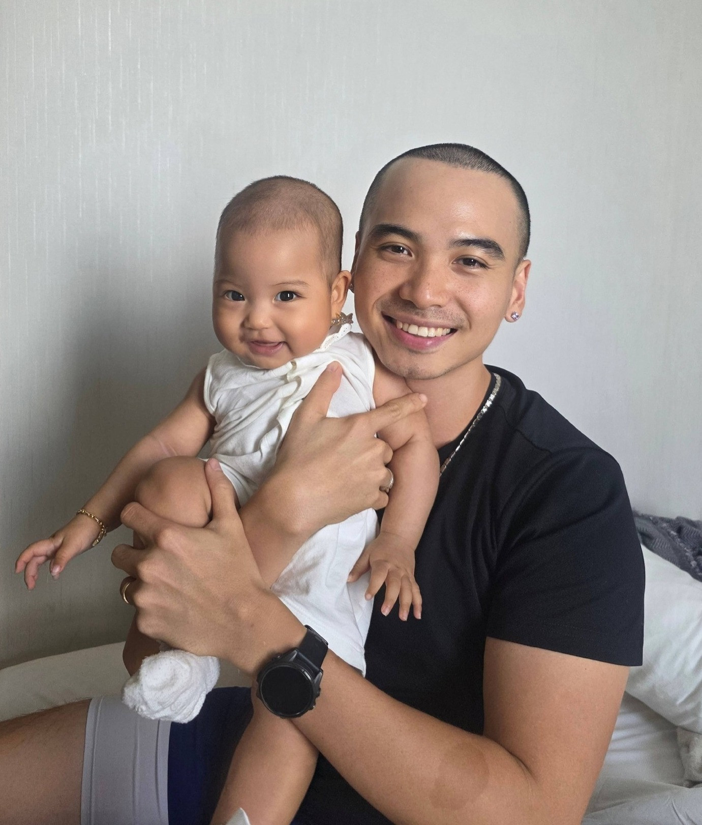 Con gái H'Hen Niê 6 tháng tuổi gây chú ý - Ảnh 3.