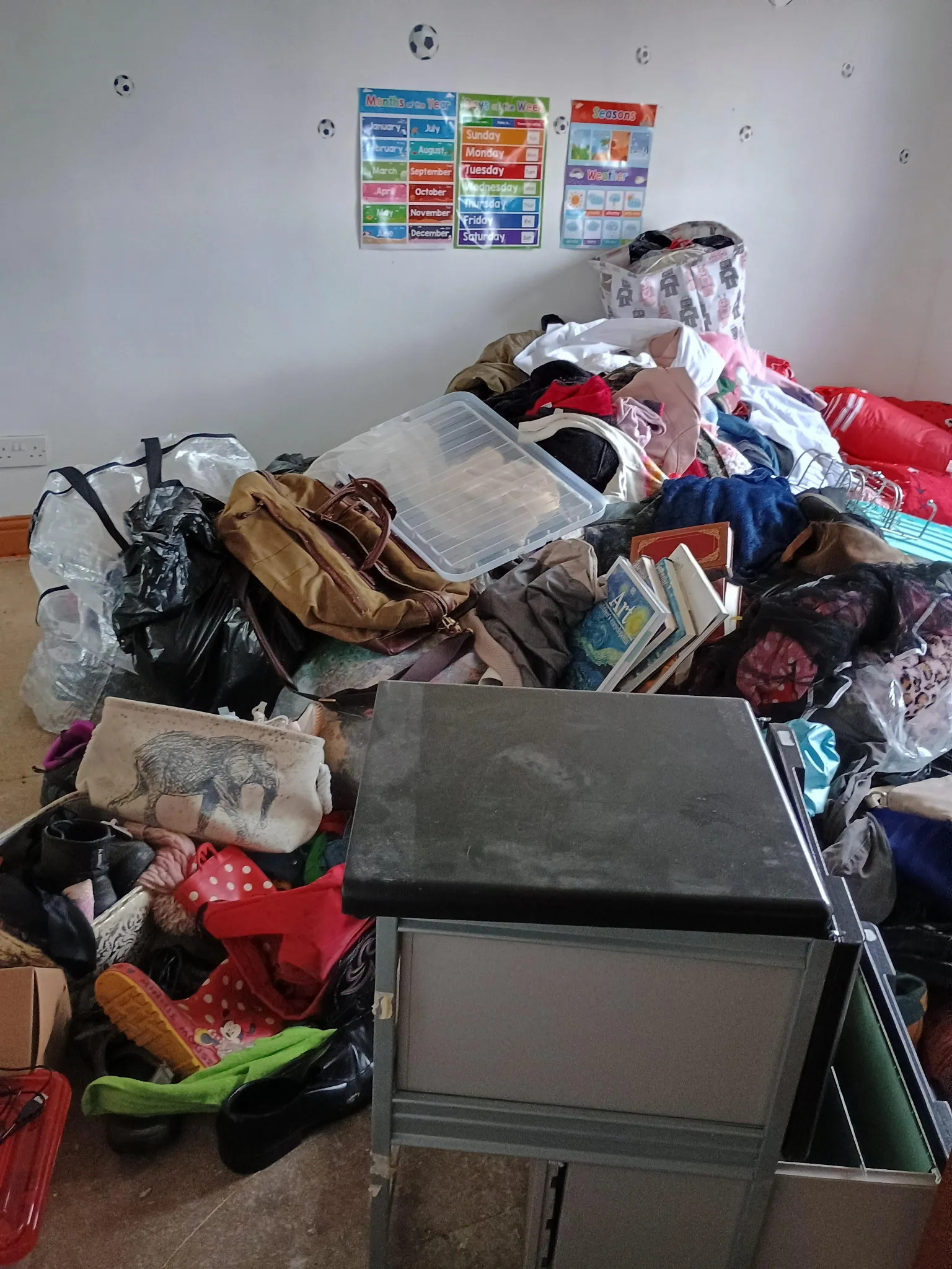 daughter fell stairs broke femur 1067093818 2700.jpg