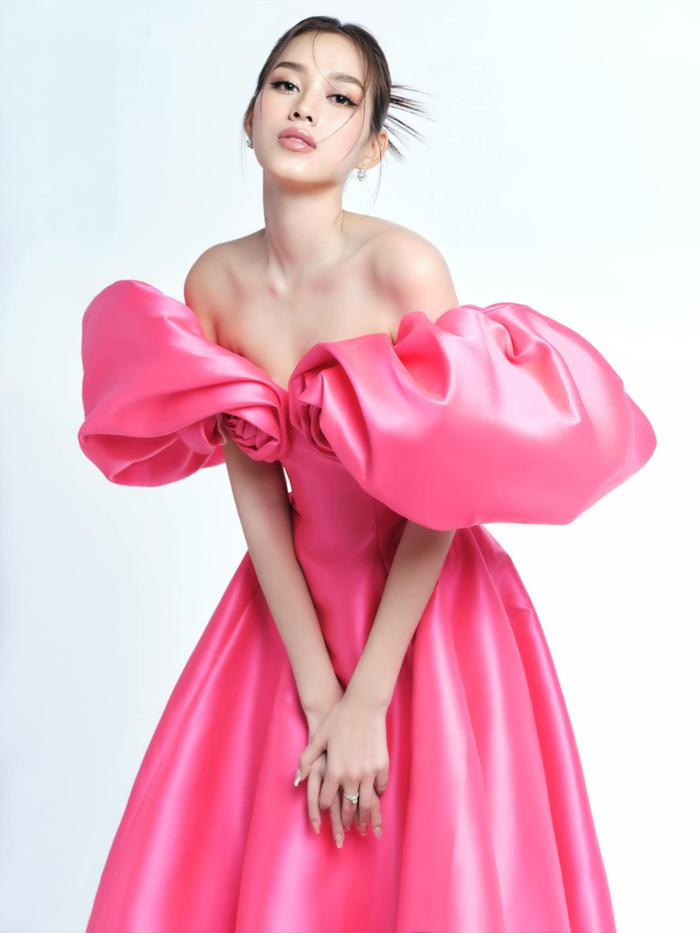 Hoa hậu Đỗ Thị Hà gây sốt với ảnh cưới lãng mạn tại châu Âu Năm 2025 - Ảnh 11.