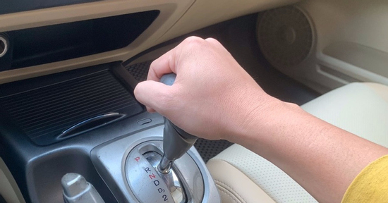 7 sai lầm 'chết người' khi lái xe số tự động mà nhiều tài xế hay mắc phải