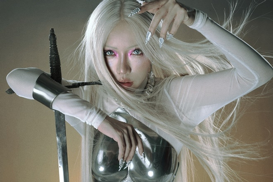 Phùng Khánh Linh tung ca khúc mới trước liveshow: Món quà đặc biệt dành cho 2 đêm diễn cháy vé