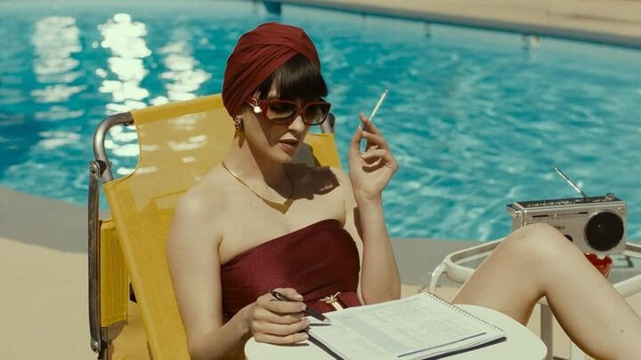 Bước ngoặt đến vào năm 2016 khi cô được nhiếp ảnh gia nổi tiếng David Sims phát hiện và đưa vào làng mốt. Chỉ trong thời gian ngắn, Lera nhanh chóng xuất hiện trong nhiều chiến dịch quảng cáo lớn, trước khi lấn sân sang diễn xuất với các dự án như Anna hay phiên bản Đức của Pitch Perfect.