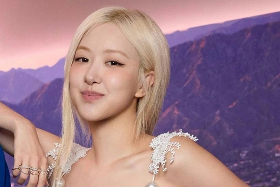 Rosé (Blackpink) tiết lộ bí quyết giữ mái tóc vàng đặc trưng suốt 7 năm