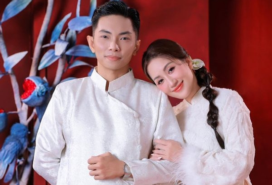 Thì ra Phan Hiển nịnh Khánh Thi còn đỉnh hơn cả khiêu vũ thế này!