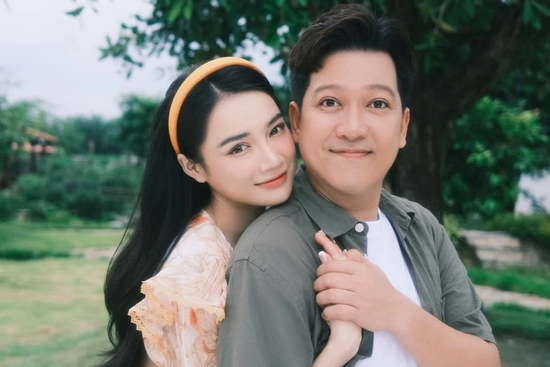 Trường Giang gục ngã khi đưa con trai đi bệnh viện: 'Ba ước có thể đánh đổi điều gì đó...'