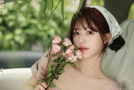 Cuối ngày hôm nay (20/3/2026), thần Tài trao lộc, 3 con giáp giàu sang đến tận cửa, xòe bàn tay hứng tiền