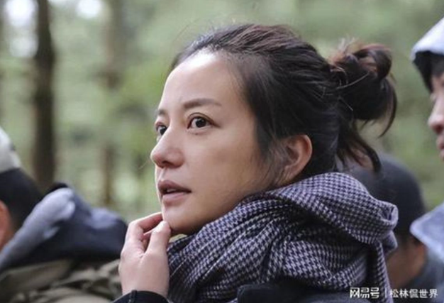 Bộ phim Triệu Vy đạo diễn ra mắt sau 10 năm bị 'xếp kho' vì bê bối đời tư - Ảnh 2