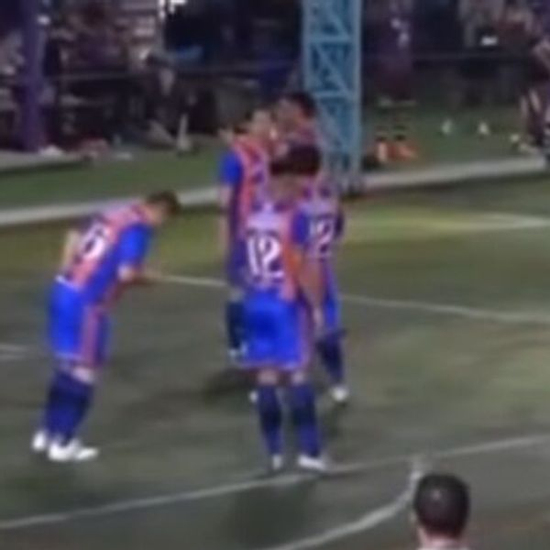 Cầu thủ Thái Lan đột tử trên sân khiến dư luận bàng hoàng