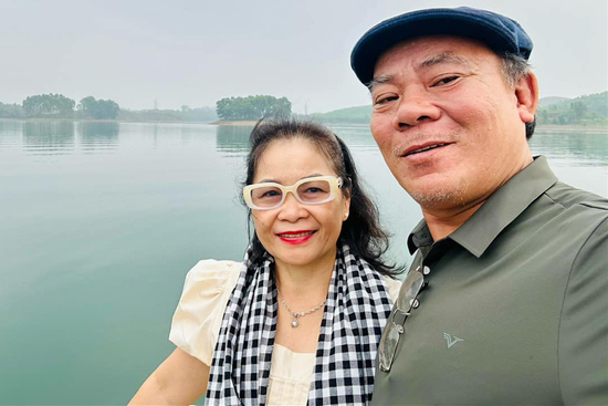 Nghệ sĩ Phương Bình tuổi 60 sống xa vợ cán bộ, an yên trong căn hộ trả góp