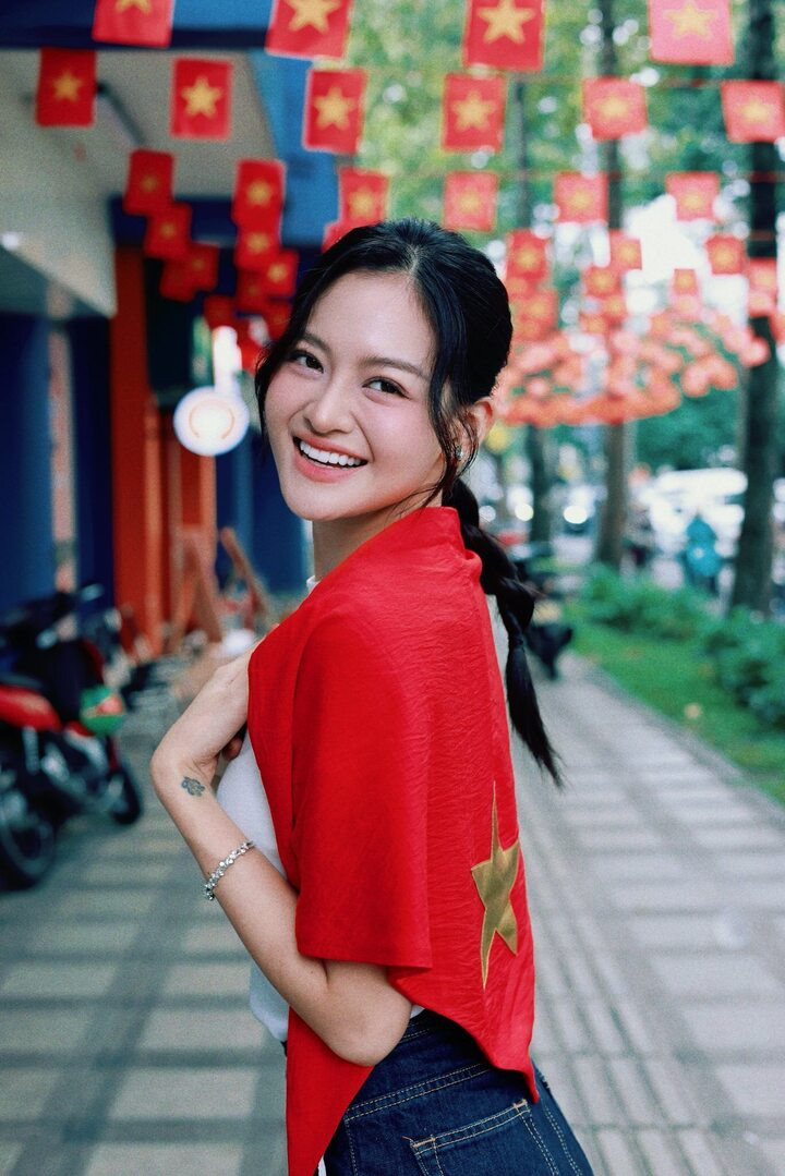 Nhan sắc xinh đẹp của