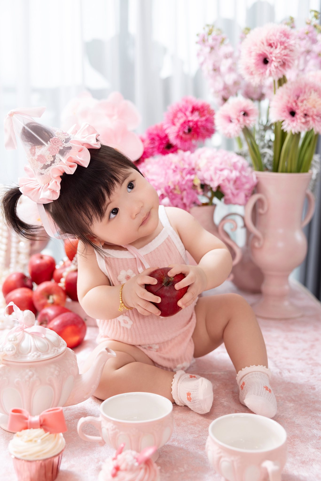 Puka và Gin Tuấn Kiệt công khai cận diện mạo ái nữ, vẻ ngoài quá đáng yêu - Ảnh 2.