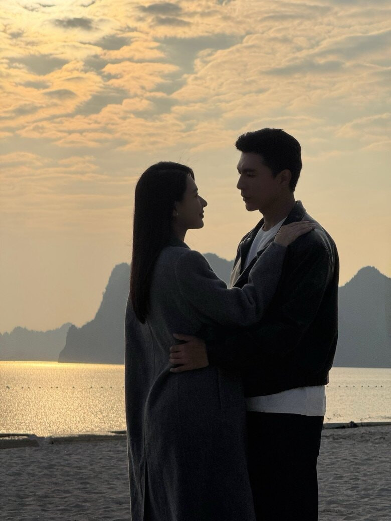 Điều ít biết về nữ diễn viên đóng vai Thiếu tá xinh đẹp là con gái của Thượng tướng đang gây sốt trên 'Không giới hạn' - Ảnh 3.