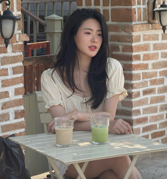 Điều ít biết về nữ diễn viên đóng vai Thiếu tá xinh đẹp là con gái của Thượng tướng đang gây sốt trên 'Không giới hạn' - Ảnh 6.