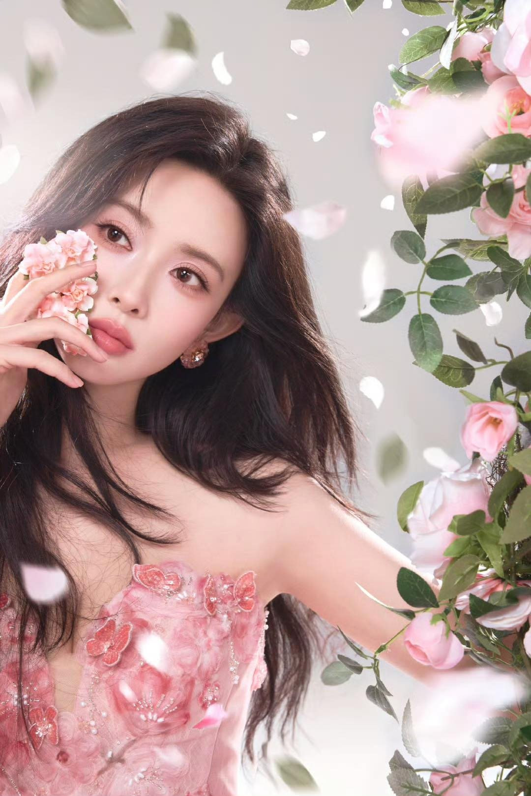 Đúng 16h30 ngày mai, thứ Hai 23/3/2026, 3 con giáp phát tài phát lộc, kiếm tiền nhiều như nước, sự nghiệp thành công vang dội - Ảnh 3