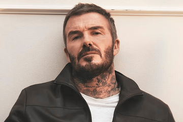 Bị con dâu tỷ phú 'đá đểu', con ruột 'châm biếm', David Beckham làm gì giữa mớ lộn xộn gia đình?