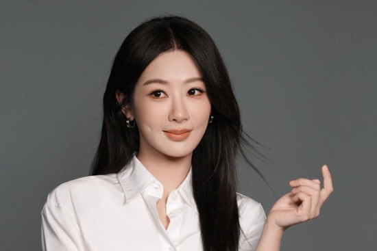 Dương Tử tuyên bố sẽ khởi kiện khi bị giả mạo khuôn mặt bằng AI