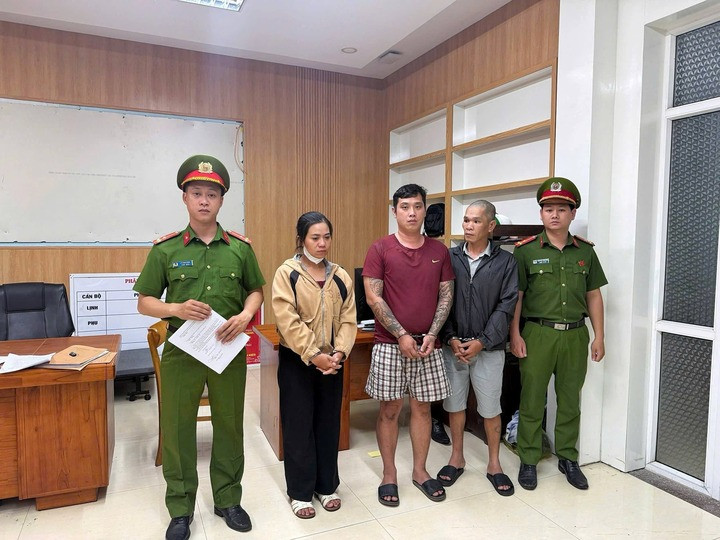 Nguyễn Văn Tuấn và Nguyễn Thị Bích Trâm đã thực hiện 9 vụ trộm cắp xe máy. (Ảnh: C.A)