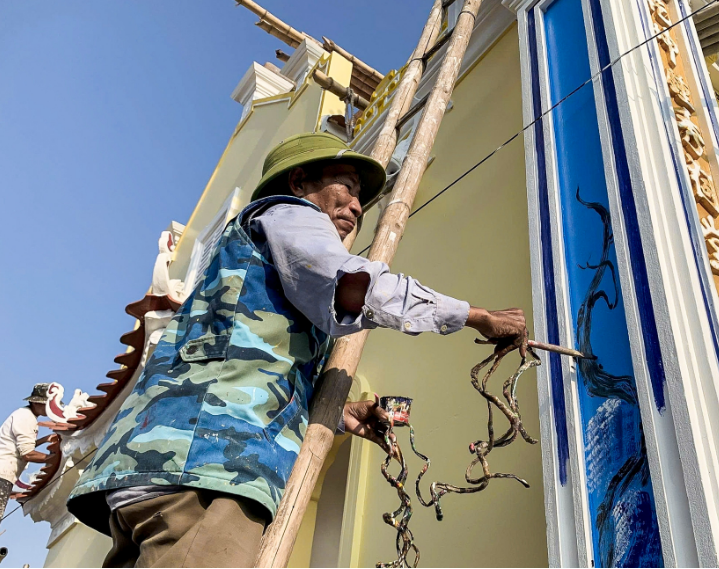 Người đàn ông Việt lập kỷ lục Guinness móng tay dài nhất thế giới - Ảnh 4.