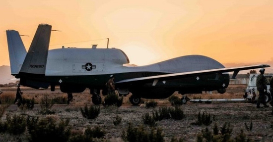 Drone MQ-4C Triton Mỹ 220 triệu USD công nghệ vượt trội hay điểm yếu chết người