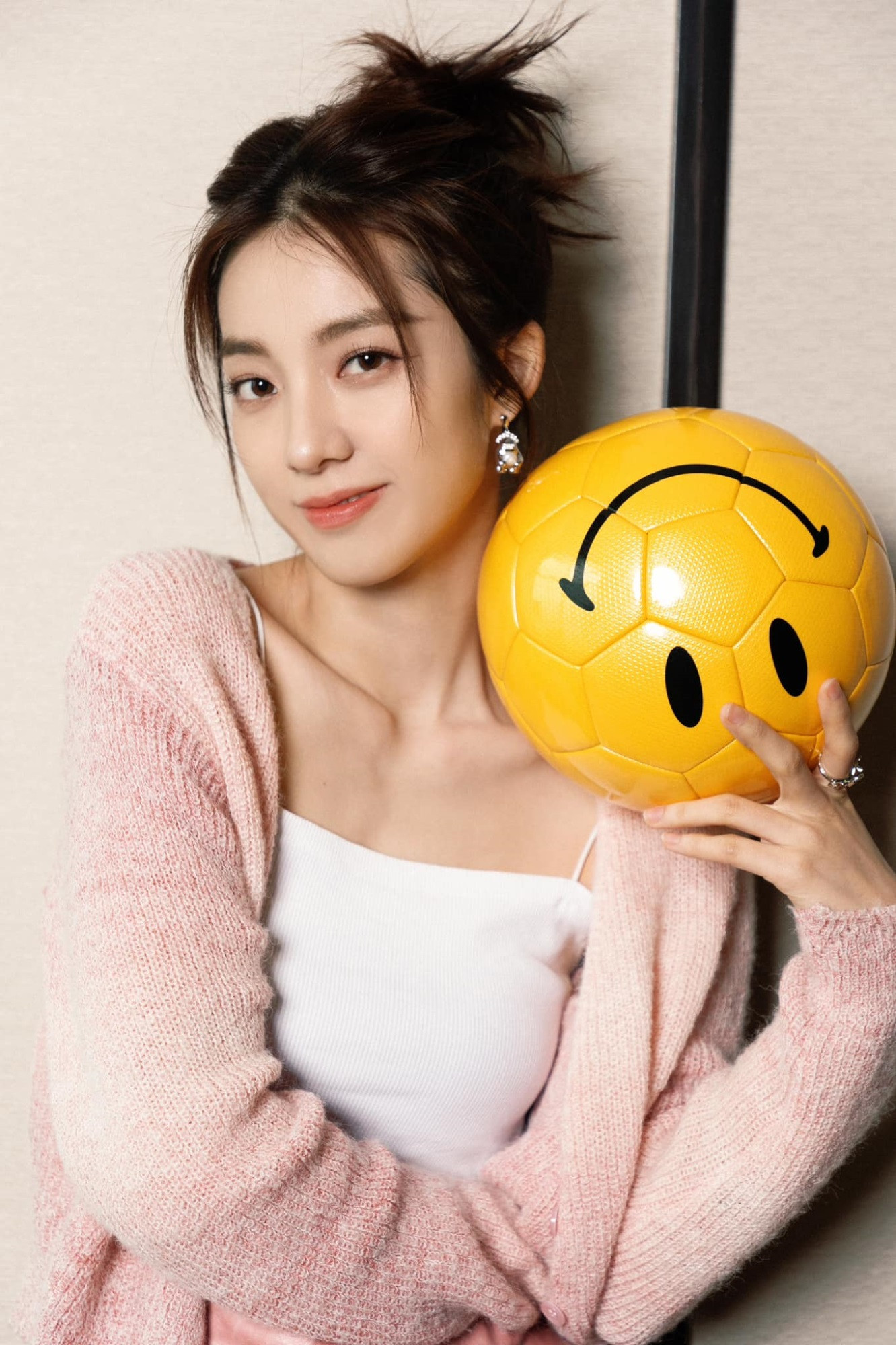 Đúng 12h trưa ngày mai, thứ Tư 25/3/2026, 3 con giáp 'gánh bạc gánh vàng' về nhà, tiền tài quấn lấy thân, sung túc bất ngờ - Ảnh 2