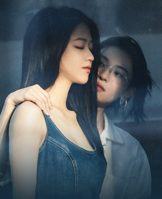 Hướng Hàm Chi thả dáng trên đường khiến cả triệu người mê đắm - Ảnh 2