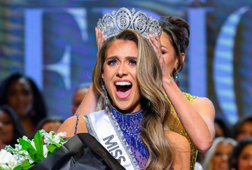 Nhan sắc tân Hoa hậu Siêu quốc gia Mỹ