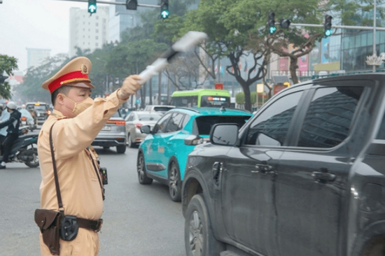 Xe bán tải có bị cấm vào nội đô TP.HCM?: Sở Xây dựng trả lời