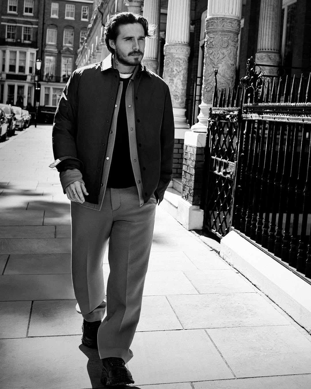 brooklyn beckham lua chon khong lui lieu co day ran nut gia dinh thanh tam bao hinh anh 3