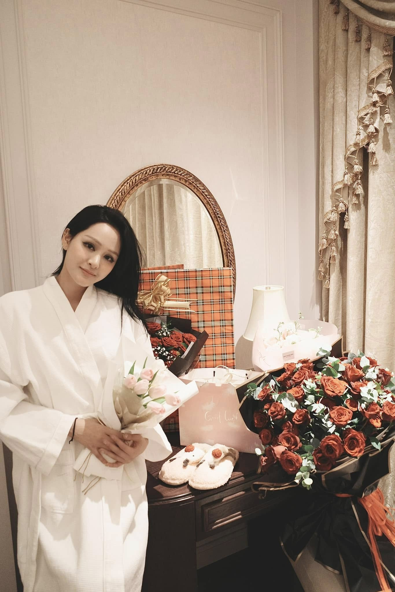 Cuộc sống kỳ lạ của ca sĩ Hiền Hồ sau scandal tình ái gây chấn động- Ảnh 10.