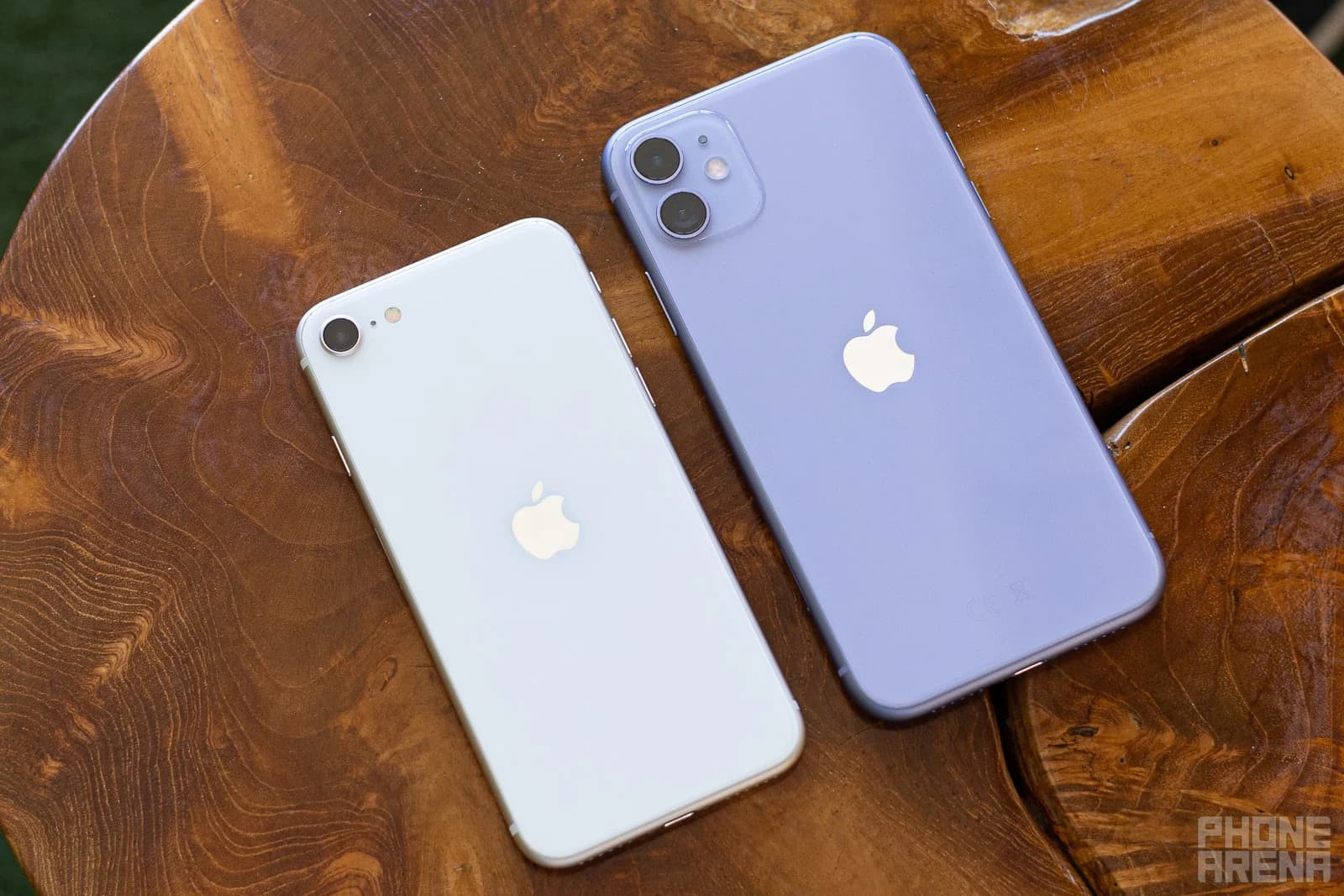 apple iphone se 2022 vs iphone 11 007