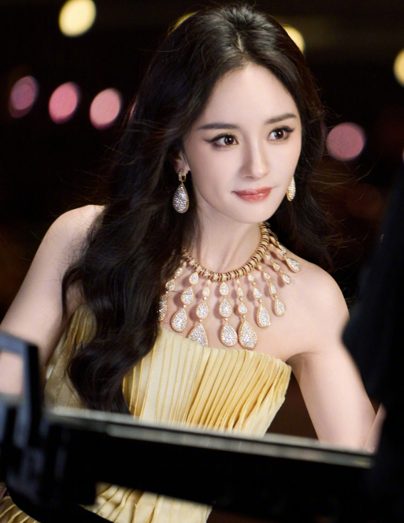 Dương Mịch tuyên bố 'đanh thép' chen vào hôn nhân của người khác là sai trái - Ảnh 1