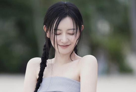 Đúng 9h30 thứ Sáu 27/3/2026, con giáp được Thần Tài chiếu cố, lộc lá xum xuê, tiền đếm mỏi tay