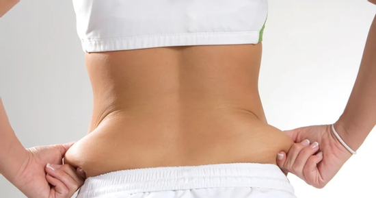 Bài tập đứng 7 phút giúp giảm mỡ vùng hông sau tuổi 45