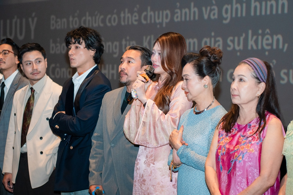 hen em ngay nhat thuc (1).jpg