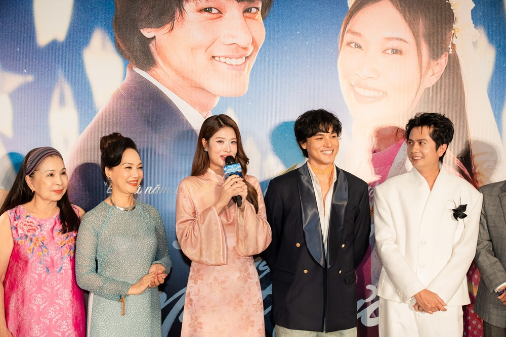 hen em ngay nhat thuc (2).jpg