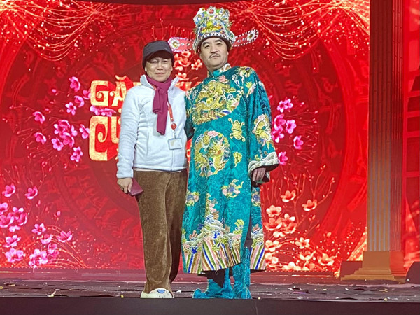 Nam NSƯT sống cảnh