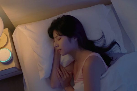 Bật đèn ngủ mỗi đêm, cô gái 20 tuổi tăng lên 100kg: Chuyên gia cảnh báo thói quen nhiều người đang mắc